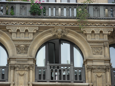 61-63 rue Réaumur et angle de la rue Saint-Denis.