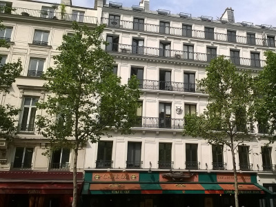 A côté du Musée Grévin, 4 Boulevard Montmartre