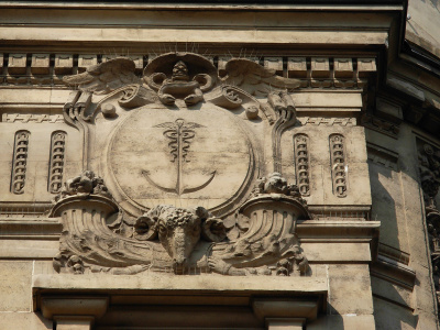 Angle rue du Commerce et 1 rue Emile Zola, BNP Paribas.