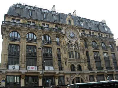 61-63 rue Réaumur et angle de la rue Saint-Denis.