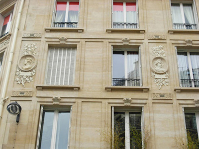 Angle rue Coquillière et rue du Louvre