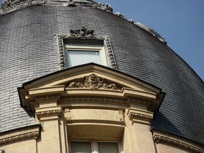 BNP PARIBAS : angle de la rue du conservatoire et de la rue Bergère.