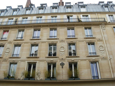 Angle rue Coquillière et rue du Louvre