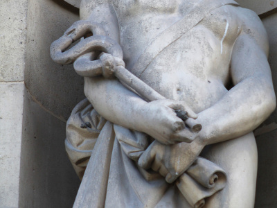 Porte Jaujard et pavillon Jaujard, Louvre. Côté jardin du Carrousel.