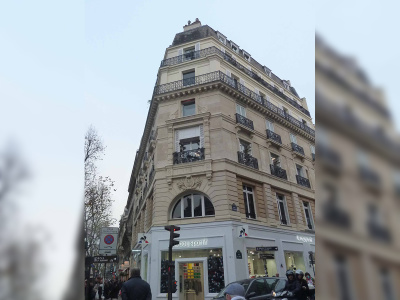 Angle rue de Seine – 121, boulevard Saint-Germain.