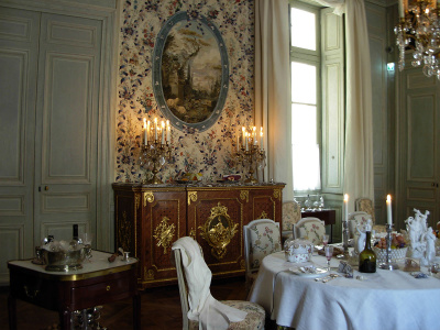 Hôtel de la Marine, place de la Concorde et 2, rue Royale.   