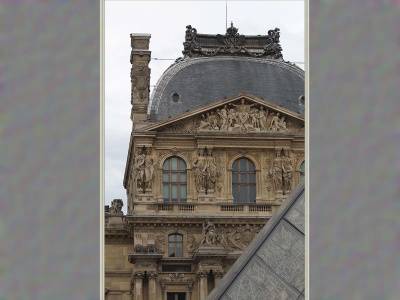 Louvre, Pavillon Richelieu, cour Napoléon