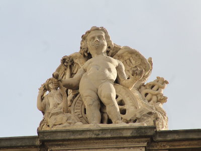 Pavillon Denon, Louvre, cour Napoléon.