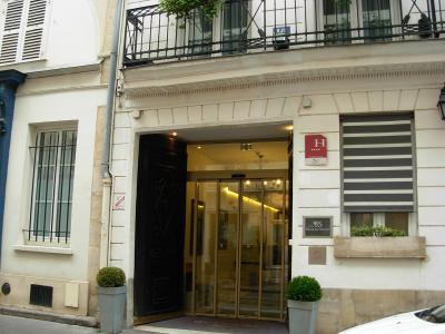 Hôtel Tuileries Paris (4 étoiles), 10 rue Saint-Hyacinthe.