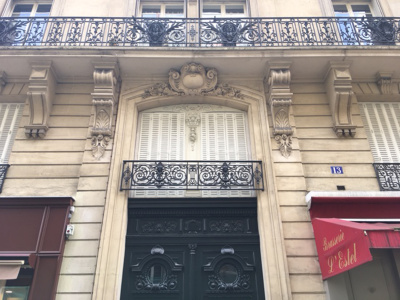 13 rue Clément Marot.