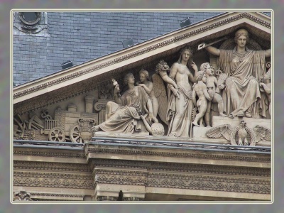 Louvre, Pavillon Richelieu, cour Napoléon